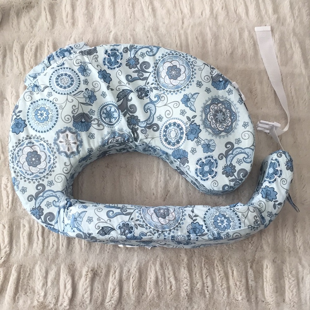 MyBrestFriend Breastfeeding Support Pillow